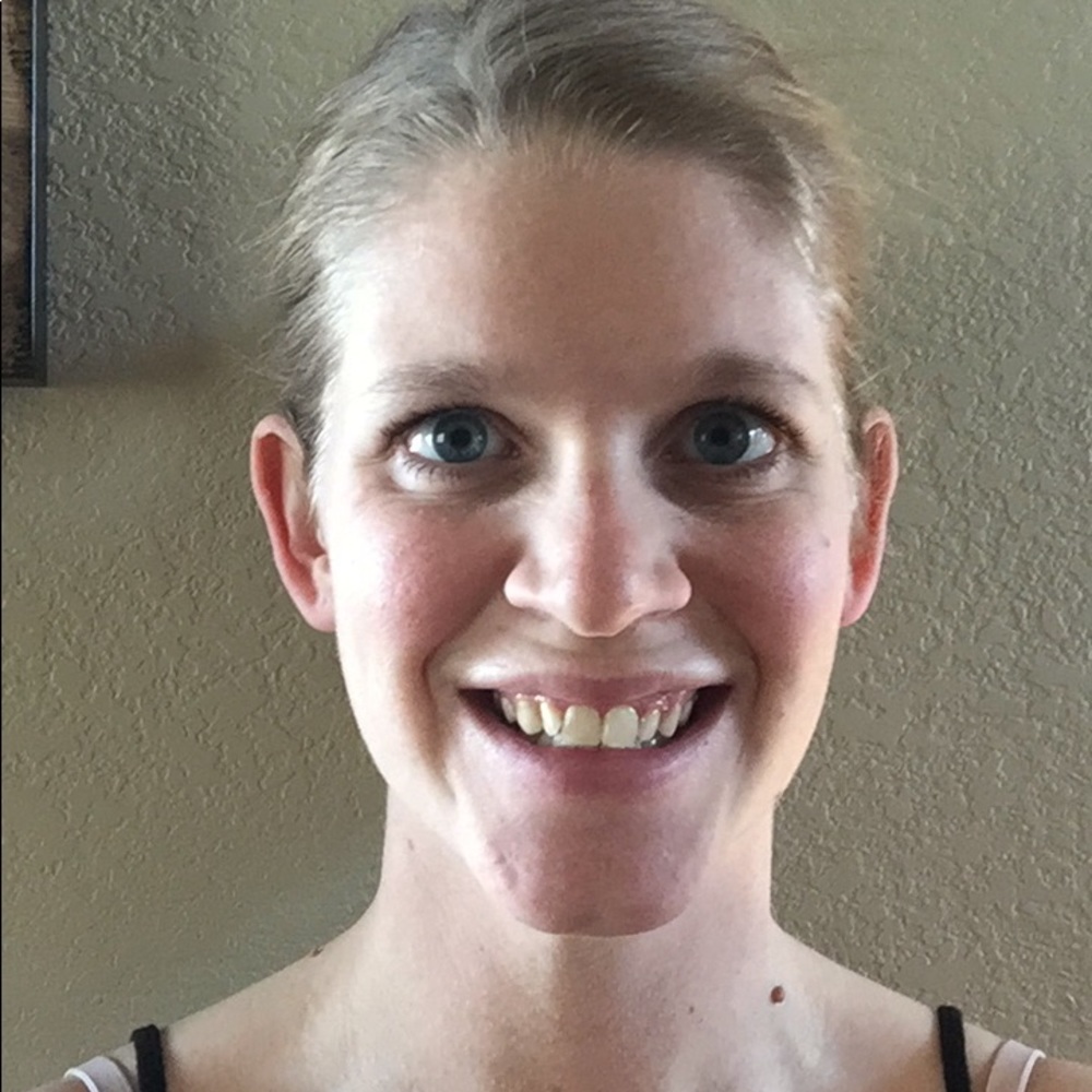 Meet your Posher, Alissa